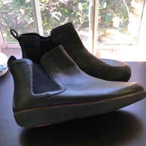 Fit Flop Chukka Boots - Size 9
